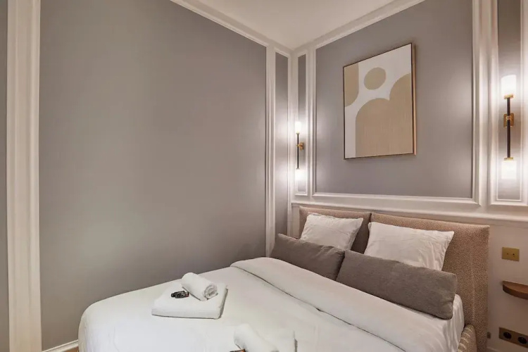 Sublim 1bdr AC Arc de Triomphe Champs Elysees by Studio Prestige