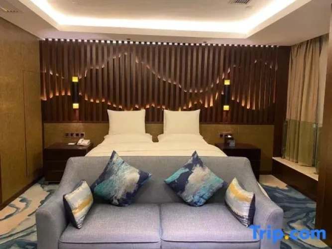 2 Bedrooms Presidential Suite with panoramic view