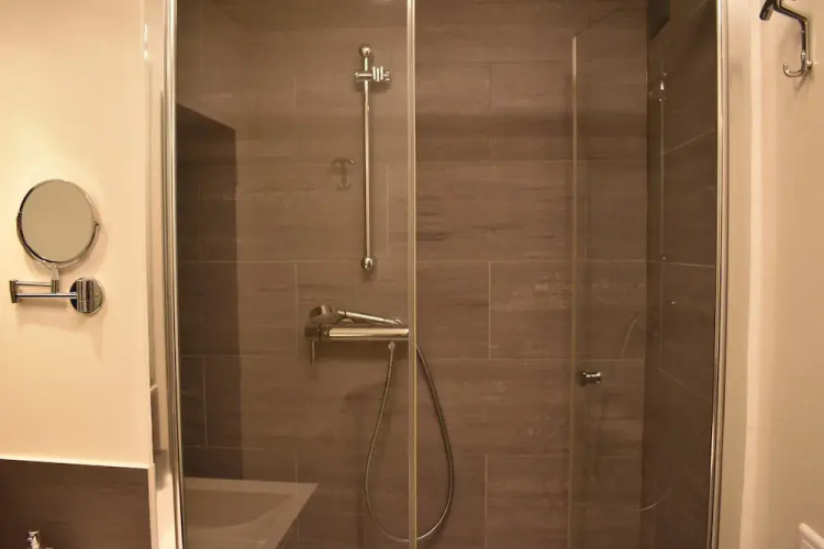 Studio Apartment Near Trocadéro & Champs Elysées