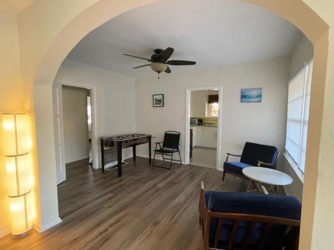 2 Bedrooms Cottage