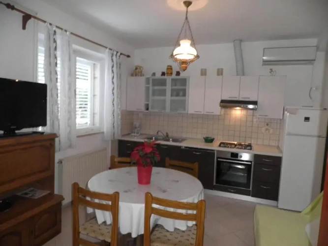 2 Bedrooms Apartment with sea view