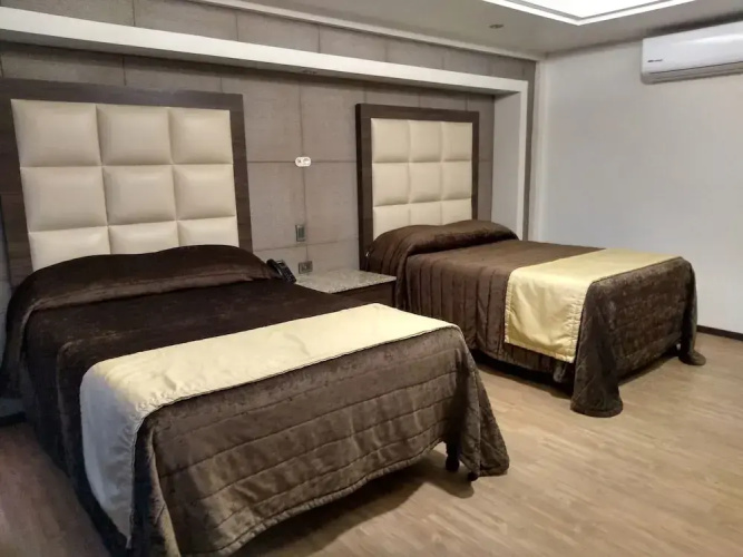 Hotel Jimenez Plaza