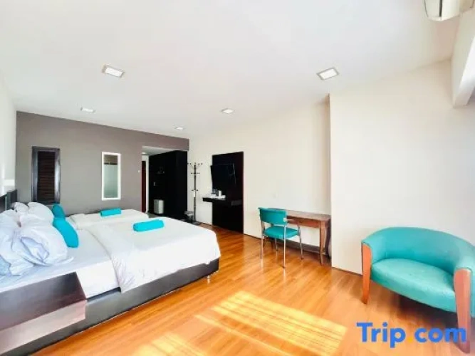 Triple Suite