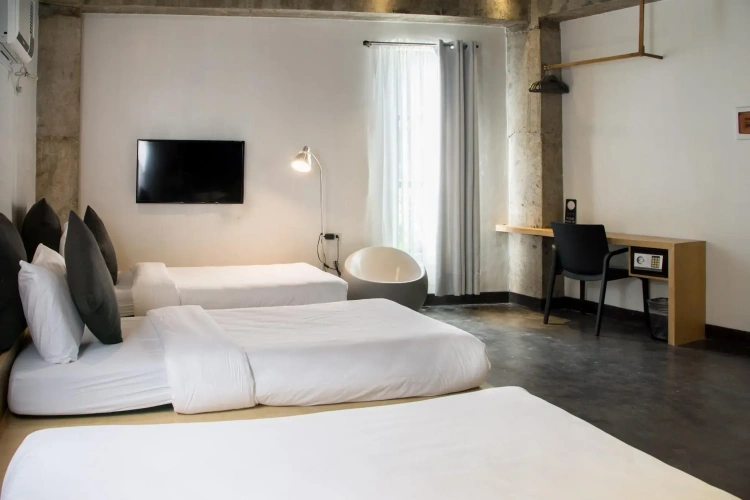 Premier room