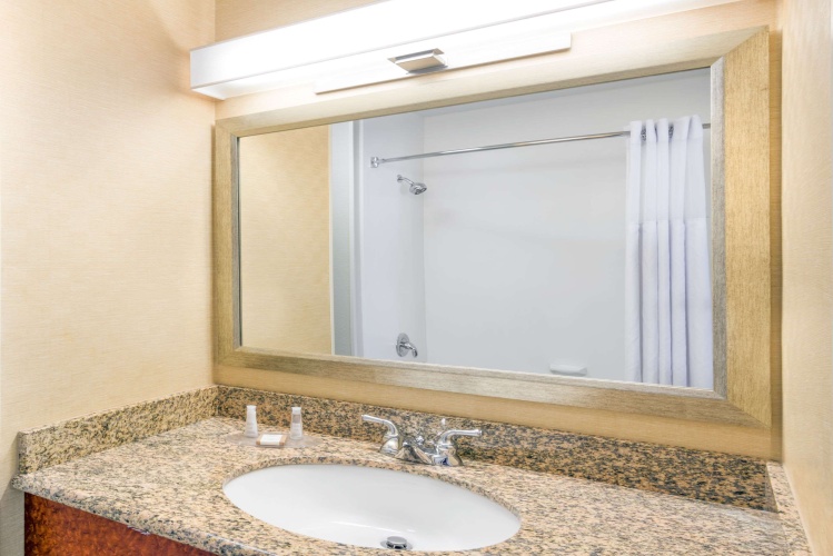 Baymont by Wyndham Denver International Airport photo 9