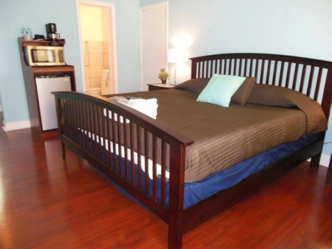 Harbor Beach Inn