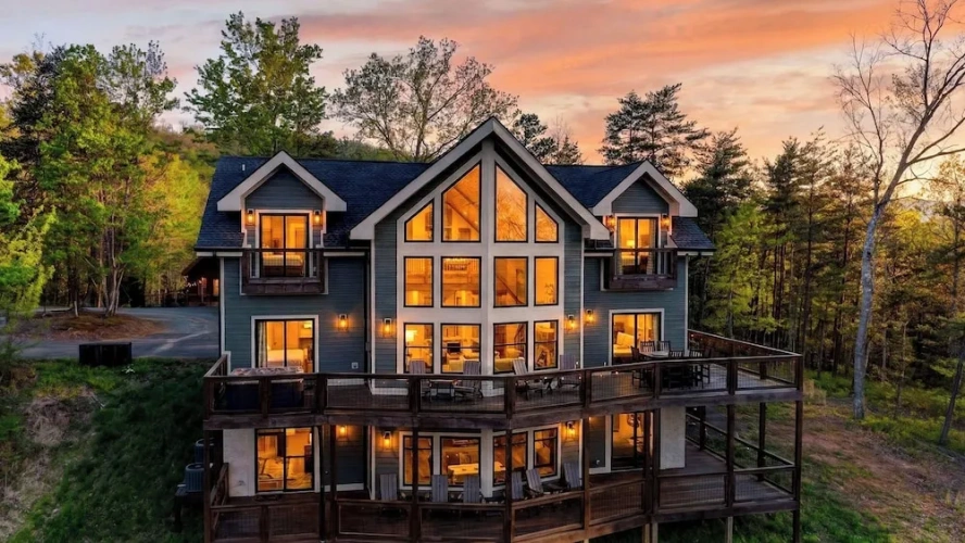5 Bedrooms Cottage with balcony