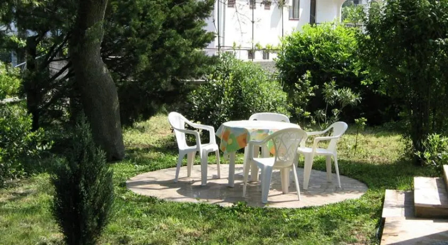 Apartments Jakov G.