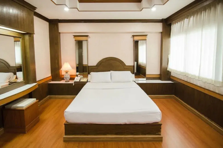 Boss Hotel