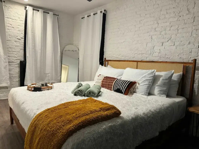 Short North Convention King Bed Free Parking