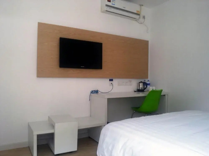 Motel 168