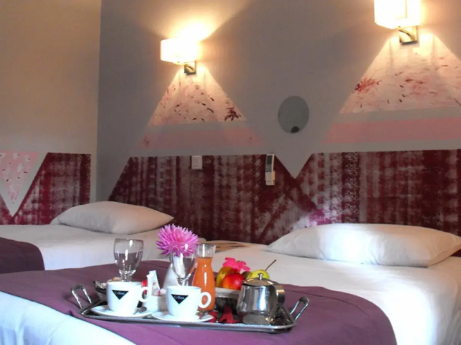 Logis Hôtel les Capucins