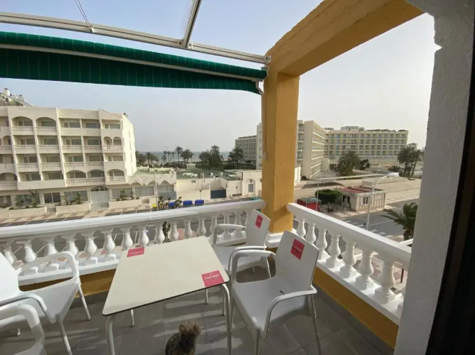 Roquetas Beach Apartment