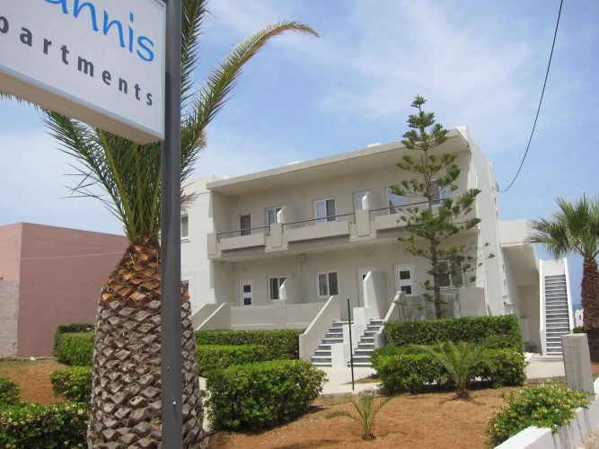 Yiannis Apartments
