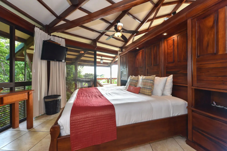 Tulemar Resort