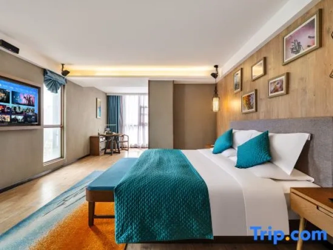 Standard Double room with view