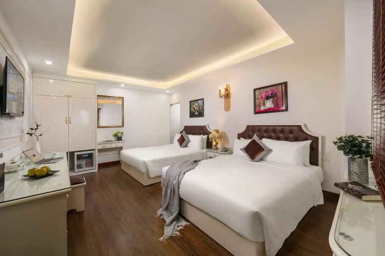 Quadruple Suite