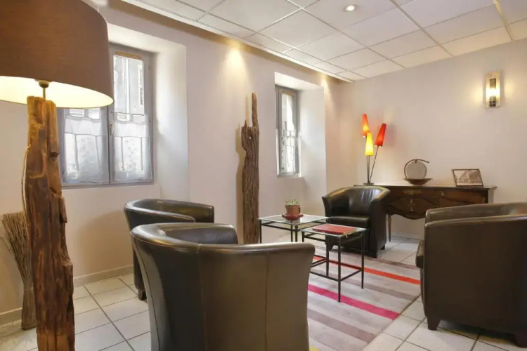Hôtel de Genève , Faverges-Seythenex 74210, Haute Savoie