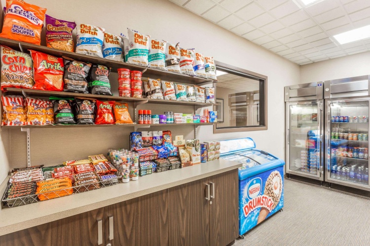Wingate by Wyndham Regina photo 9