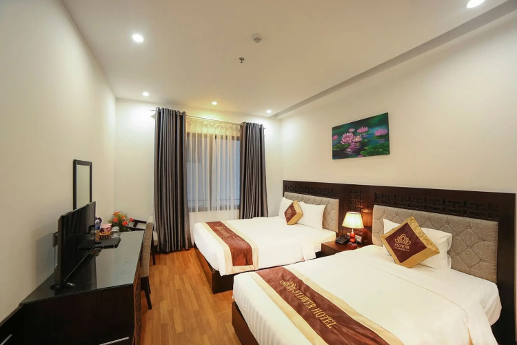 Flower Hotel