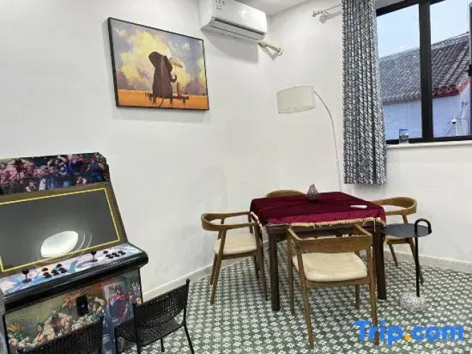 Marina Hotel