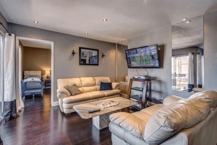 2 Bedrooms Villa