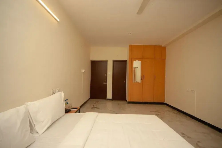 OYO 24150 SilverKey Egmore