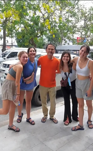 Pakchong hostel & wildlife tour