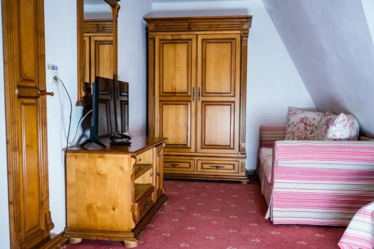 Casa Motului B&B