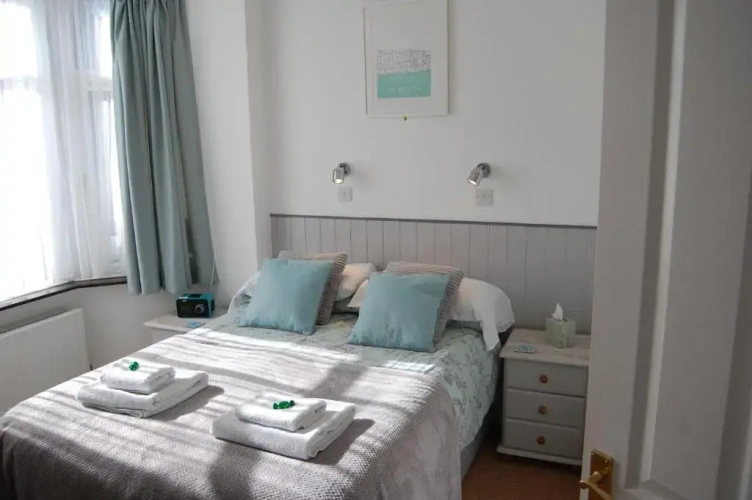 Standard Double Basement room