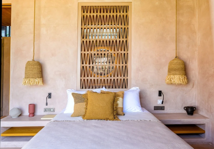 Birdcage 33 Hotel