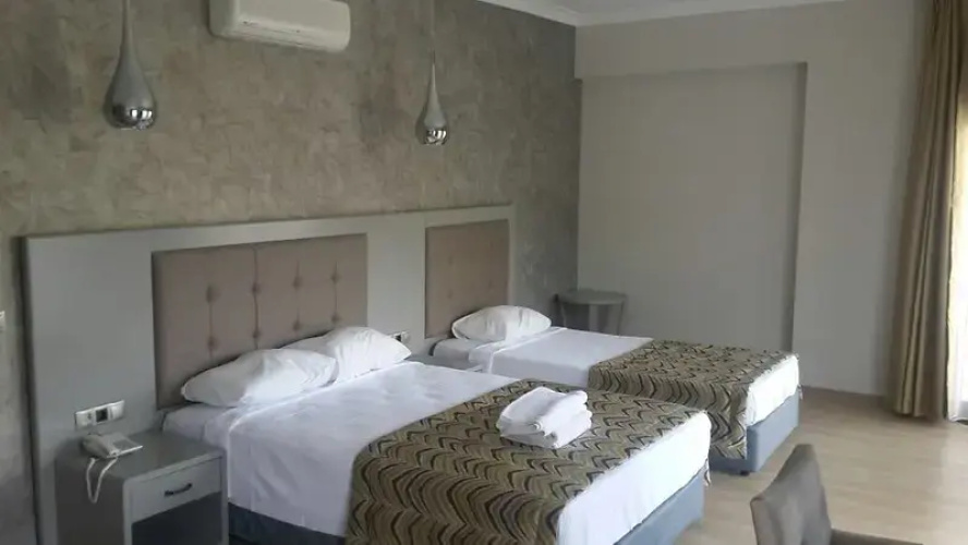 Standard room with land view