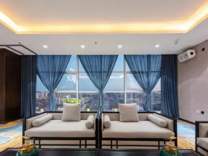 Lilac Hotel Lrene