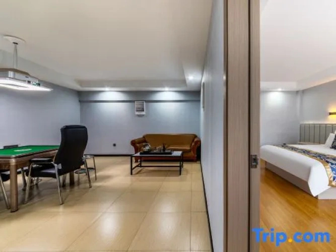 Deluxe Double Suite