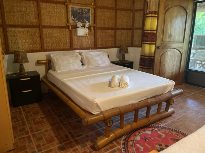 Chelle's Guesthouse and Backpackers