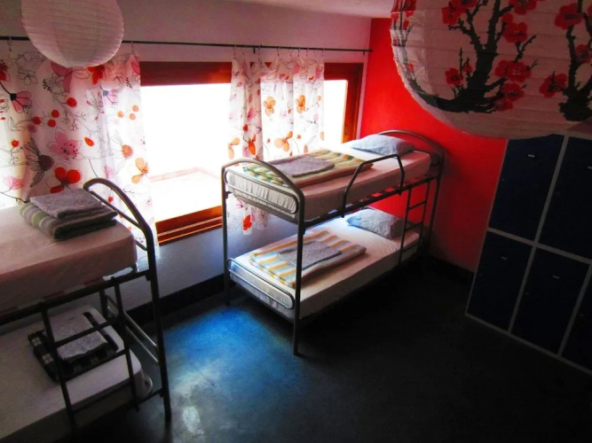 X Hostel Alicante