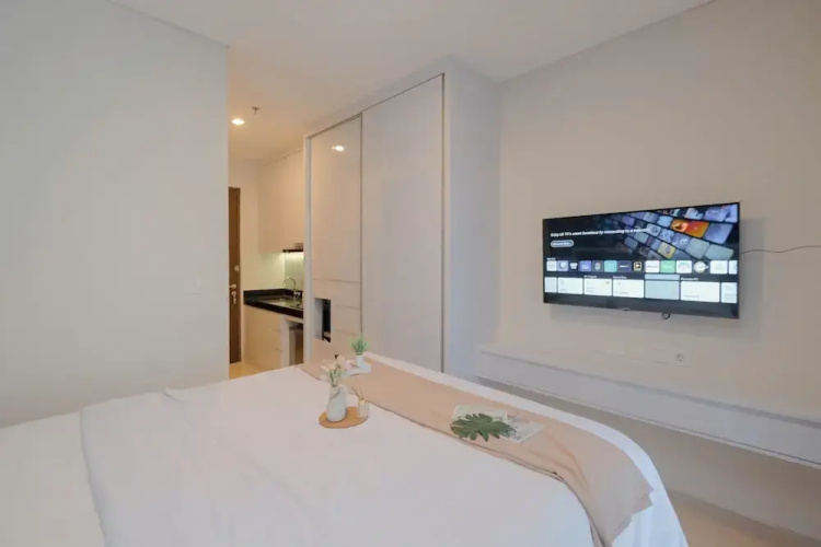 Modern Studio At Ciputra World 2 Apartment