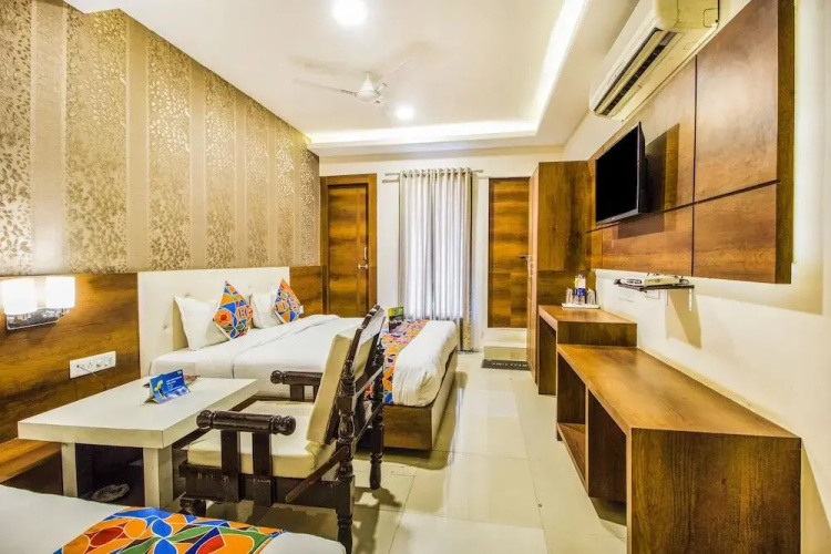 Hotel Damanis