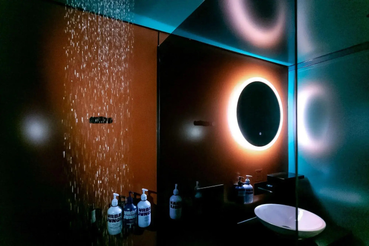 YOTEL Manchester Deansgate