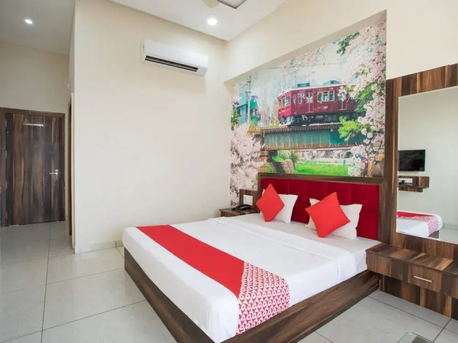 Shiv Palace by OYO Rooms