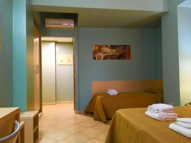 Standard Quadruple room