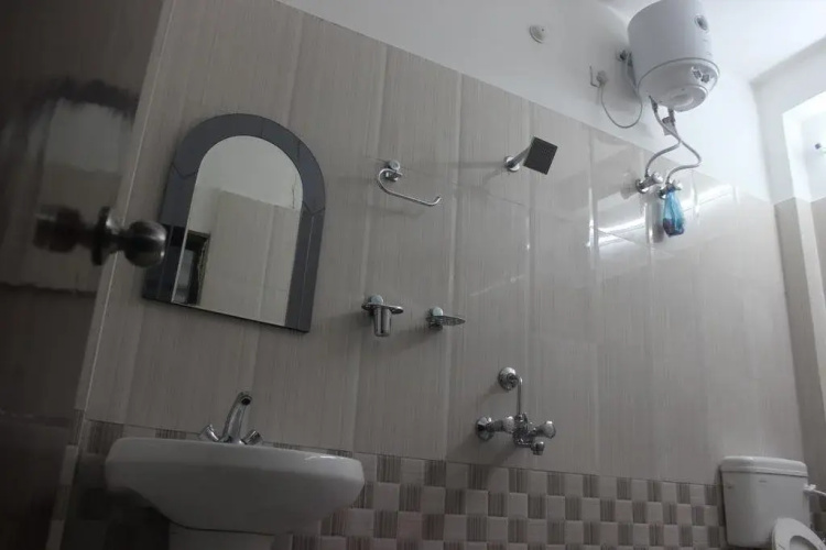 Hotel Kanishka