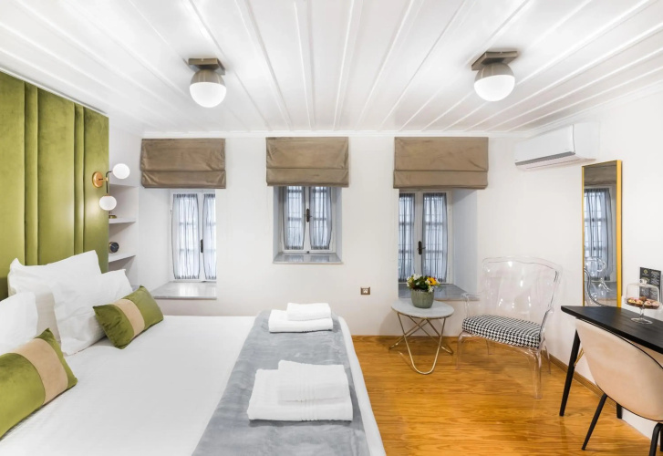 Mavrogenous Luxury Apartments