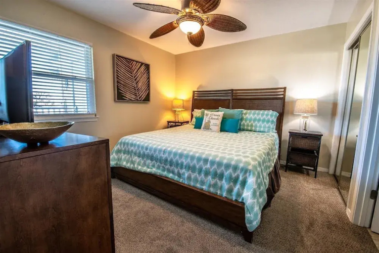 9 G, Two Bedroom Condo