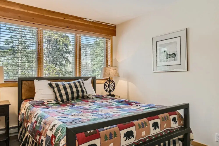 2084 The Pines 3 Bedroom Condo by RedAwning