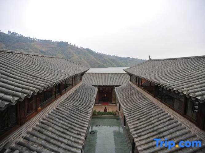 Red River Valley Hot Spring Resort Mile