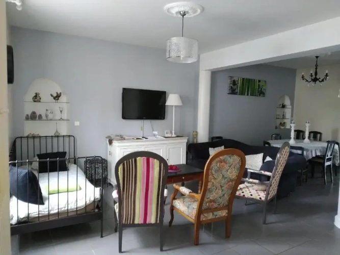 3 Bedrooms Cottage