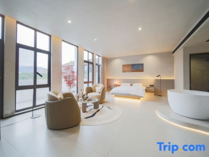 Standard Double room with lake view