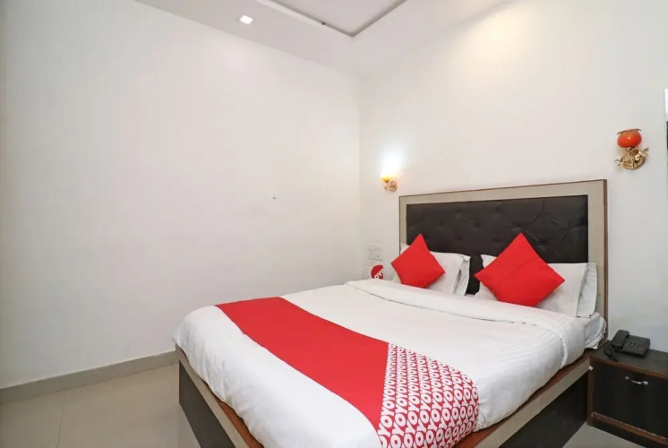 Hotel Green House By OYO Rooms