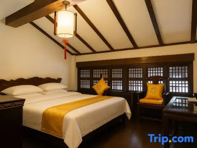 Standard Attic room